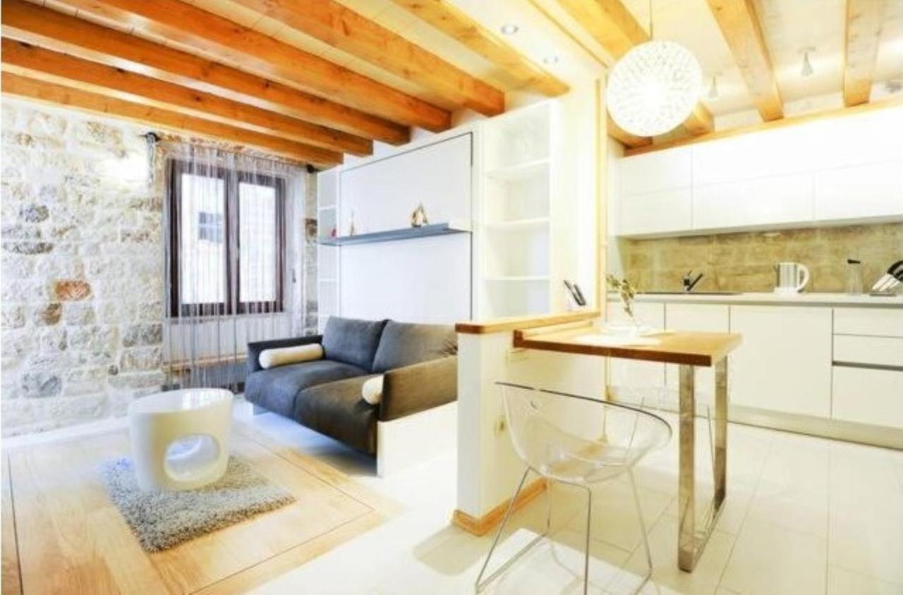 Apartment Capo Family & Capo Studio -Old Town-Parking تروغير المظهر الخارجي الصورة