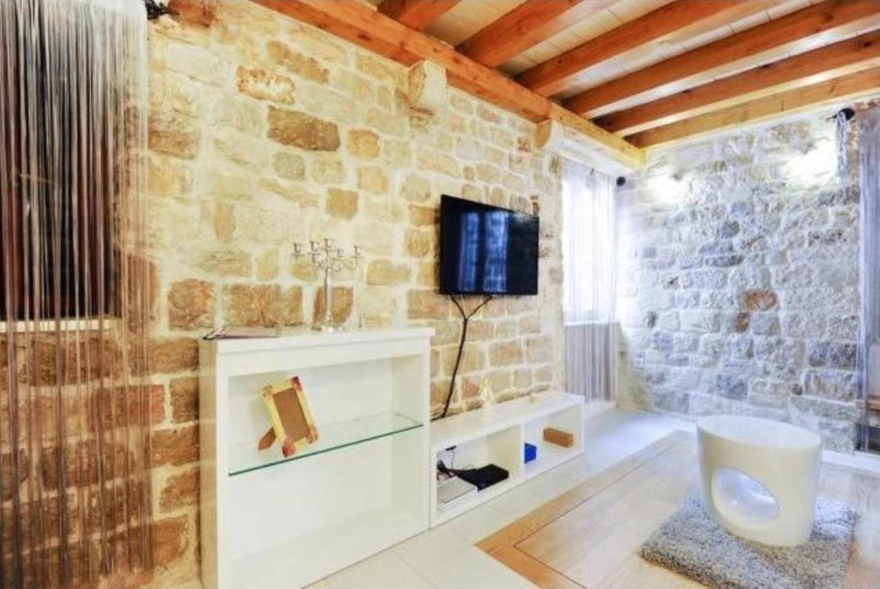 Apartment Capo Family & Capo Studio -Old Town-Parking تروغير المظهر الخارجي الصورة