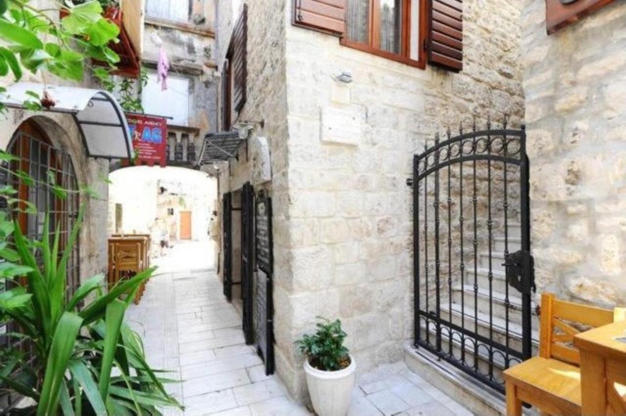 Apartment Capo Family & Capo Studio -Old Town-Parking تروغير المظهر الخارجي الصورة