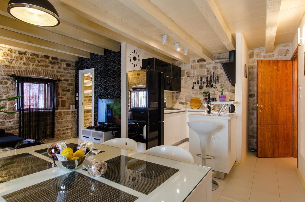 Apartment Capo Family & Capo Studio -Old Town-Parking تروغير الغرفة الصورة